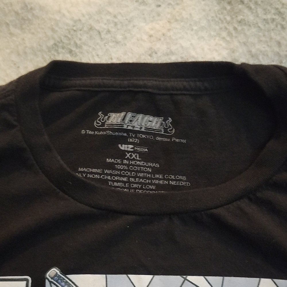 Black Bleach Graphic Men T-Shirt Toshiro Hitsugaya Size 2XL - Picture 2 of 7